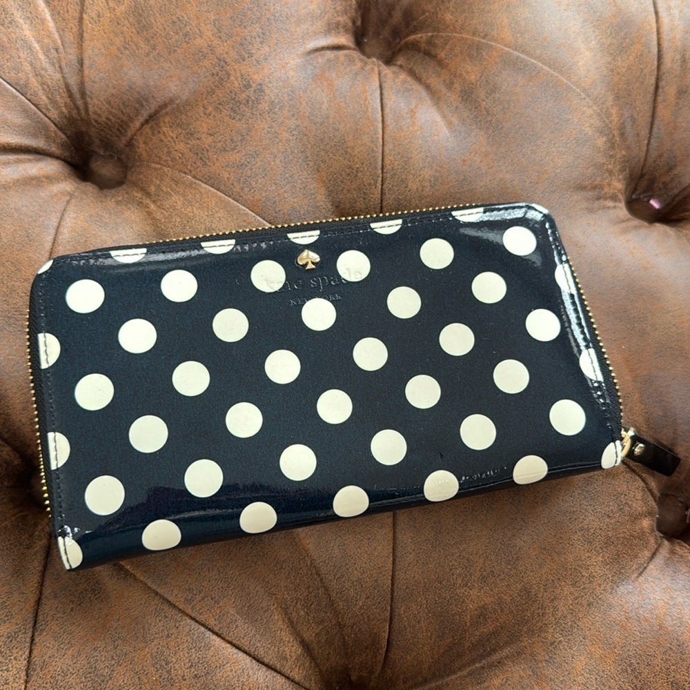 Kate Spade polka dot wallet